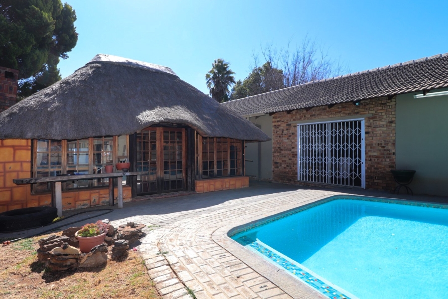 4 Bedroom Property for Sale in La Hoff North West